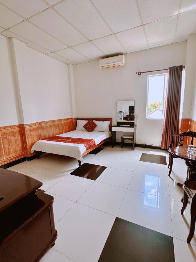 Truc Hoang Ha Hotel Tỉnh Kontum Exteriér fotografie