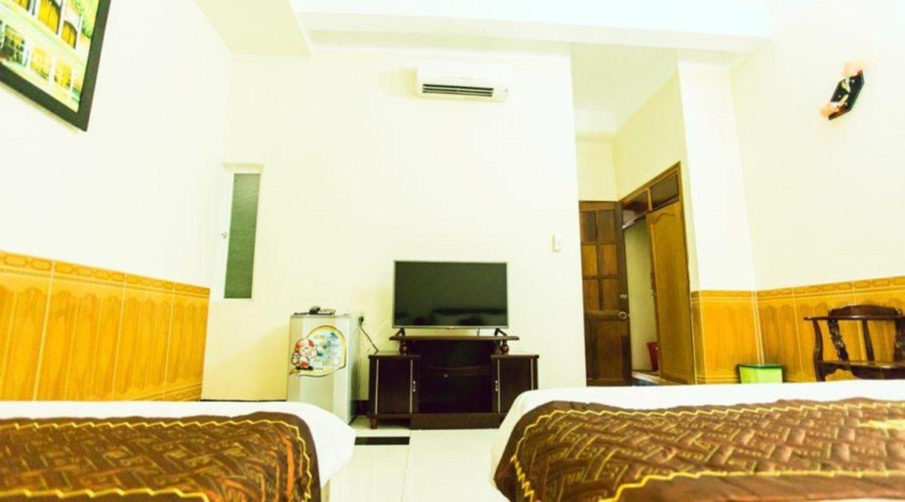 Truc Hoang Ha Hotel Tỉnh Kontum Exteriér fotografie