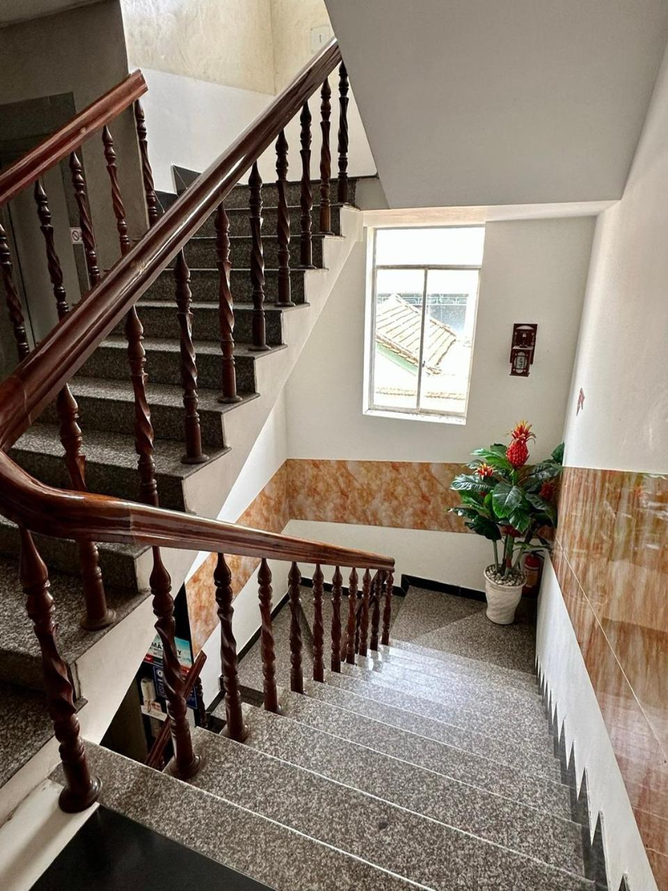 Truc Hoang Ha Hotel Tỉnh Kontum Exteriér fotografie